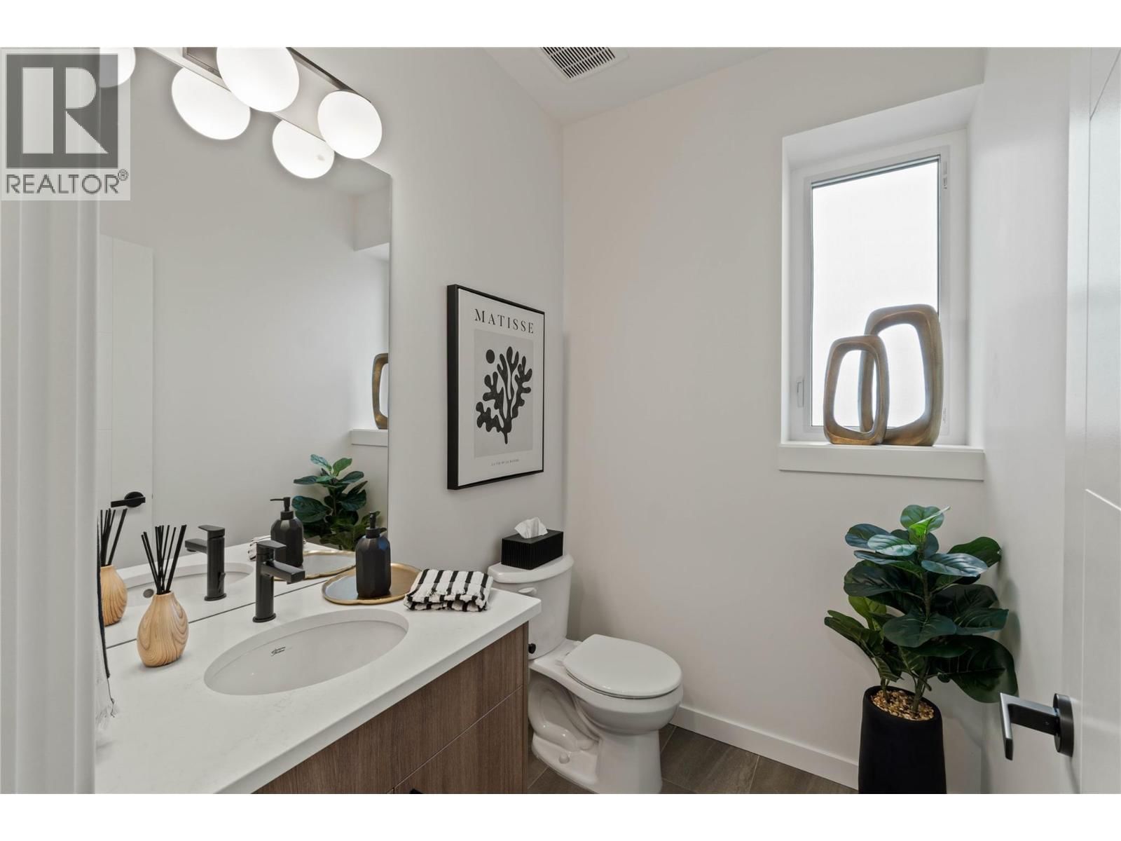 108 - 3580 VALLEYVIEW DRIVE Image 10