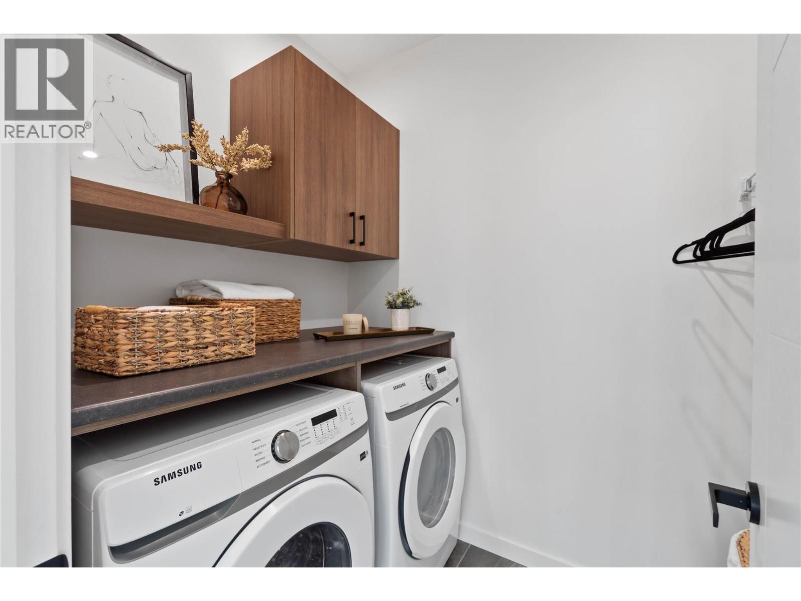 108 - 3580 VALLEYVIEW DRIVE Image 12