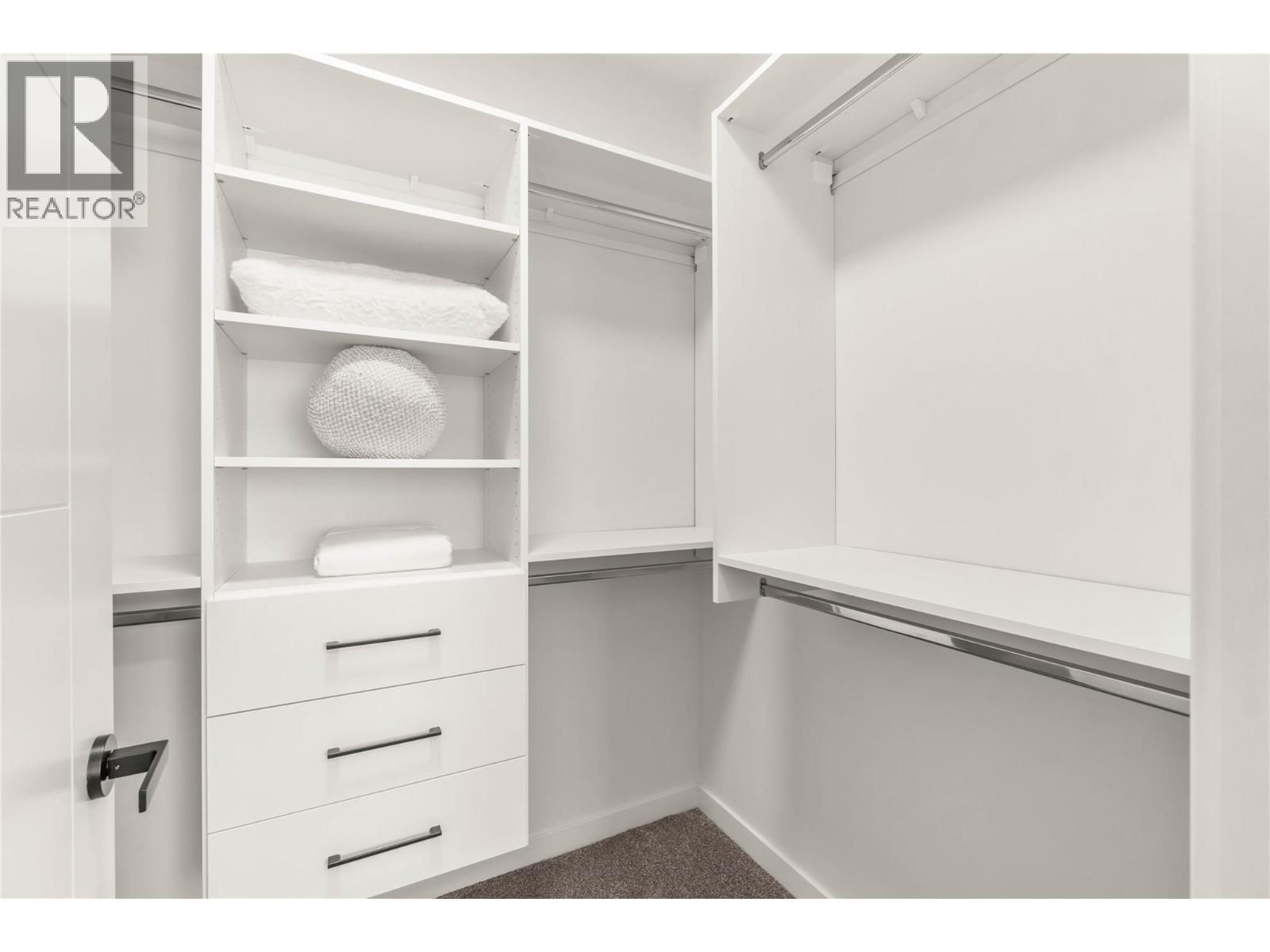 108 - 3580 VALLEYVIEW DRIVE Image 17