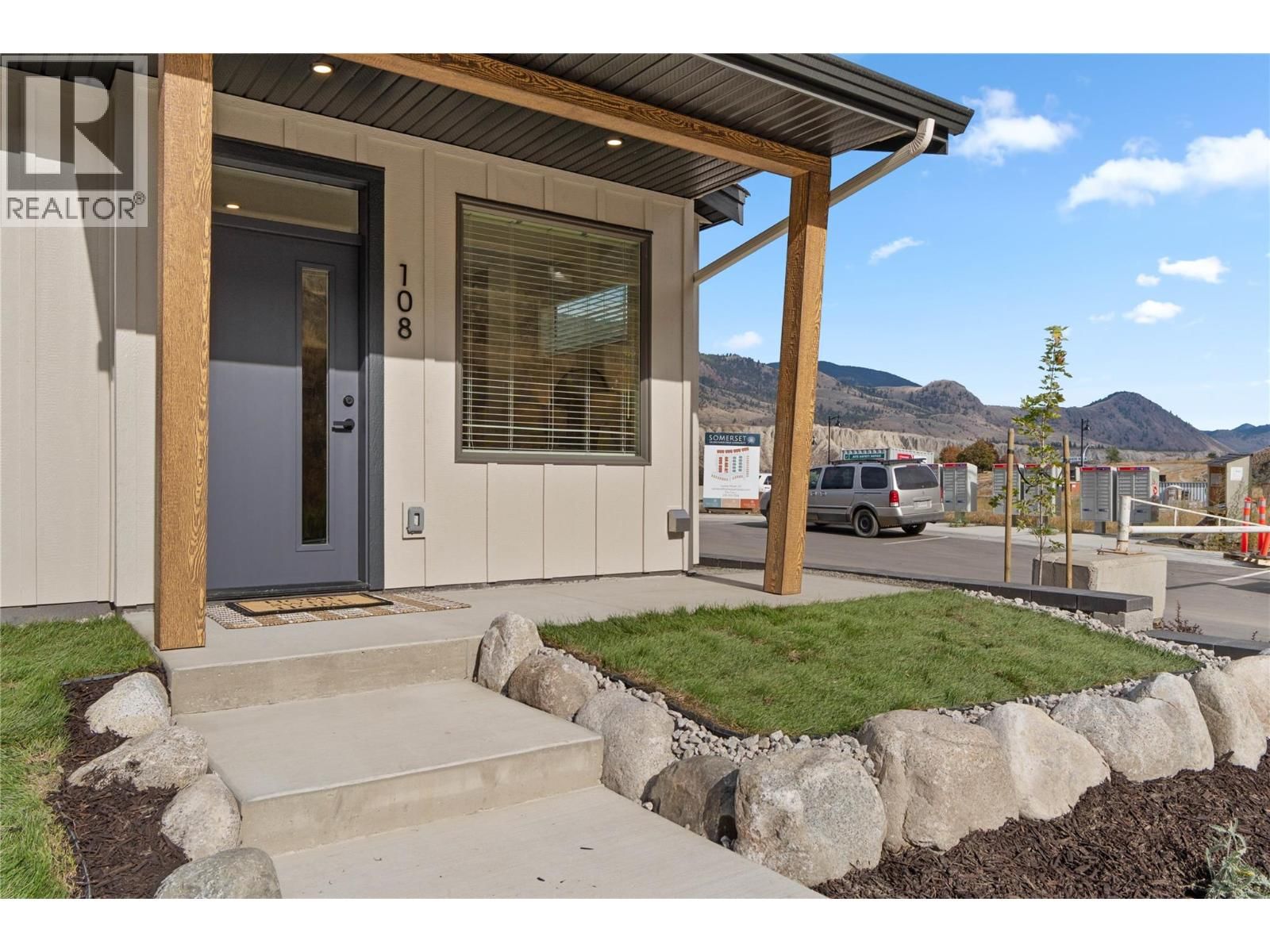 108 - 3580 VALLEYVIEW DRIVE Image 25