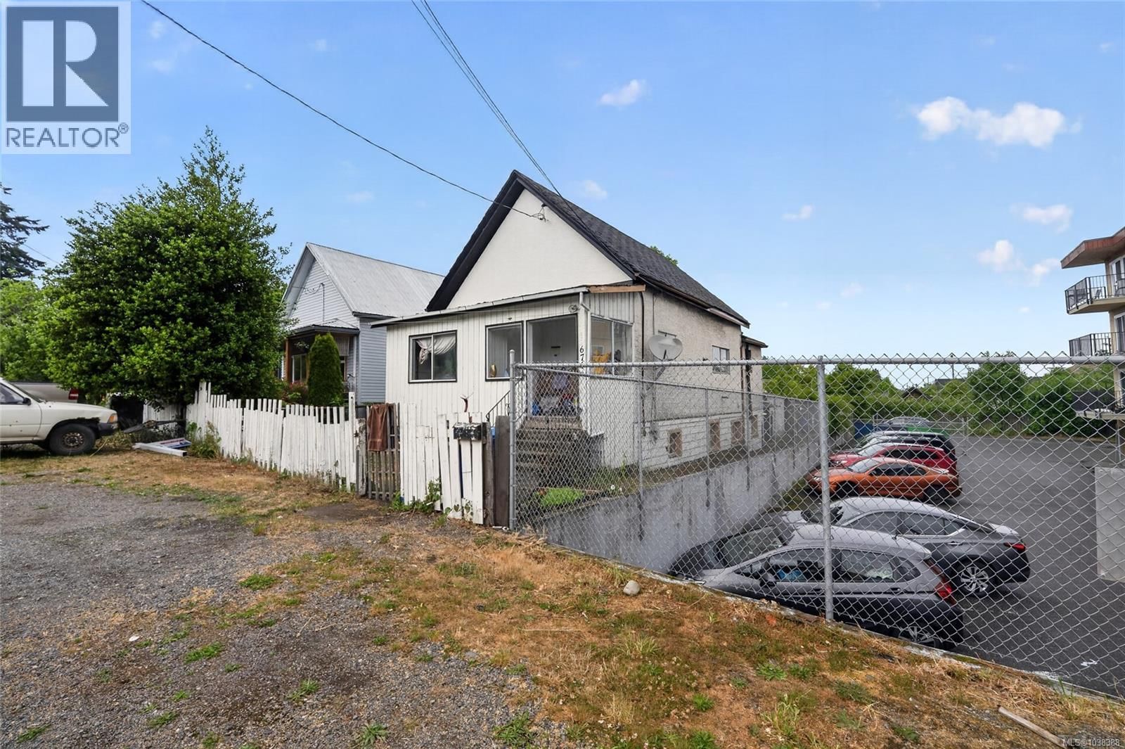 674 Farquhar Street property photo