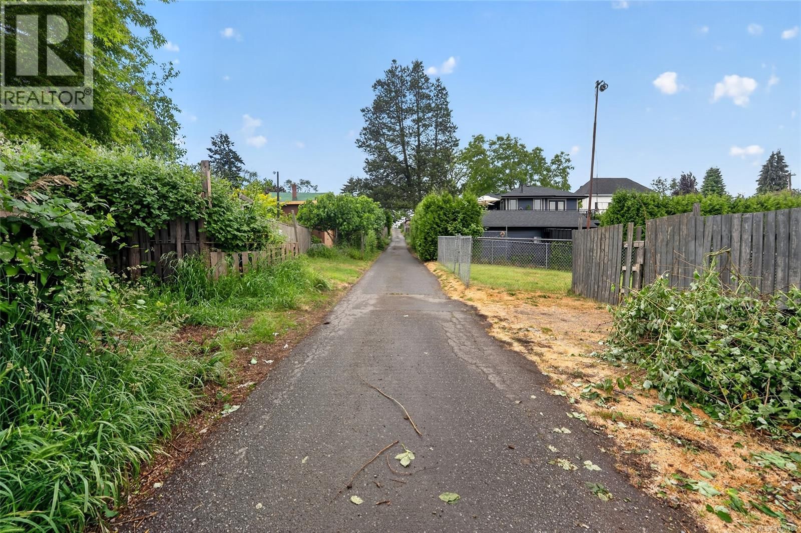 674 Farquhar Street property photo