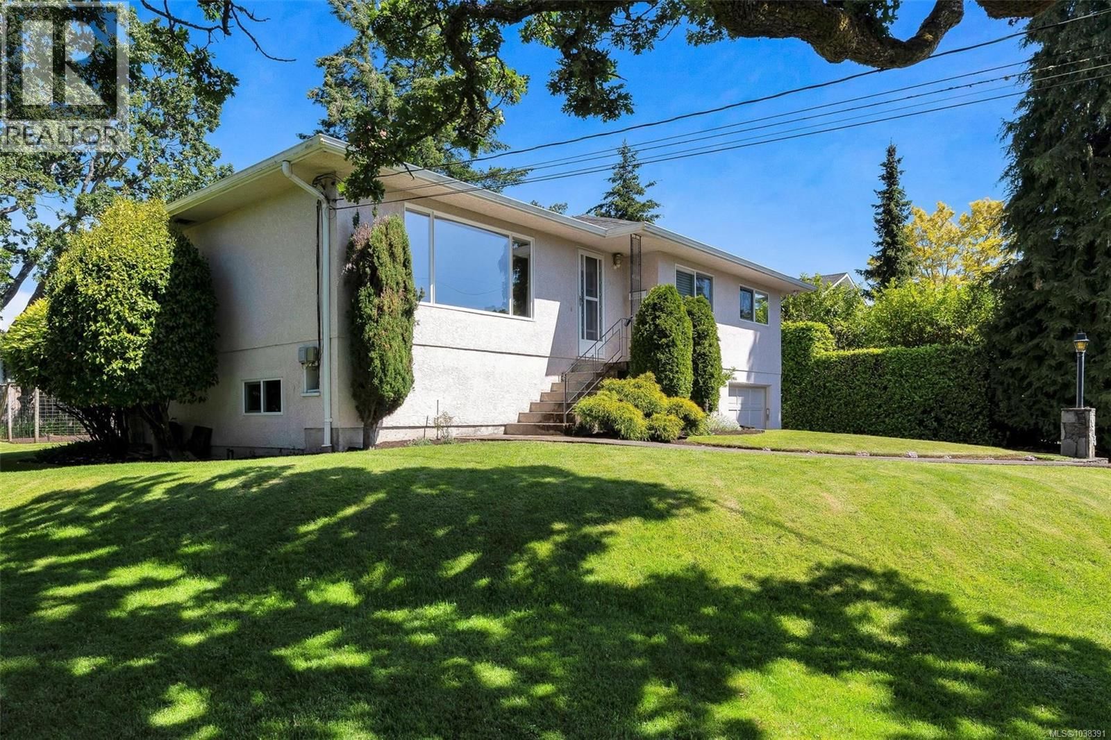 3973 Livingstone Avenue property photo