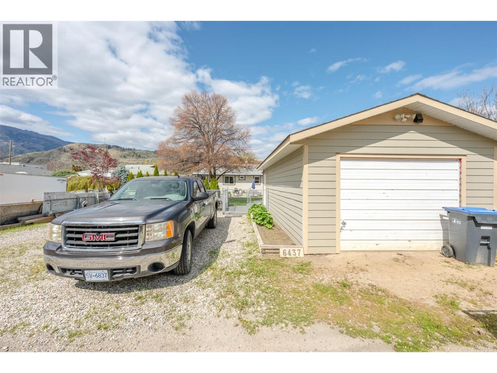 6437 BADGER STREET Image 49