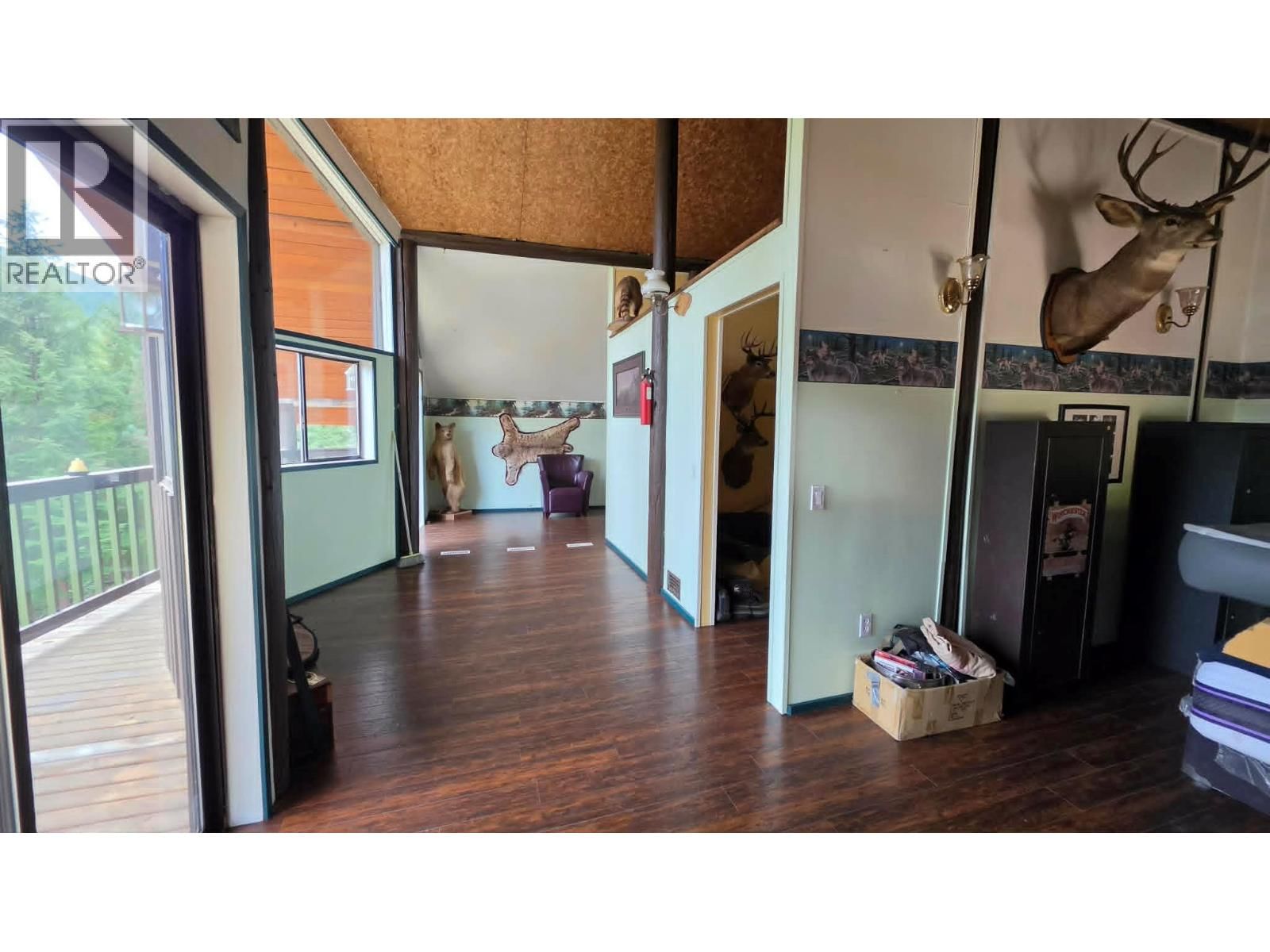 829 BOBBIE BURNS ROAD Image 16