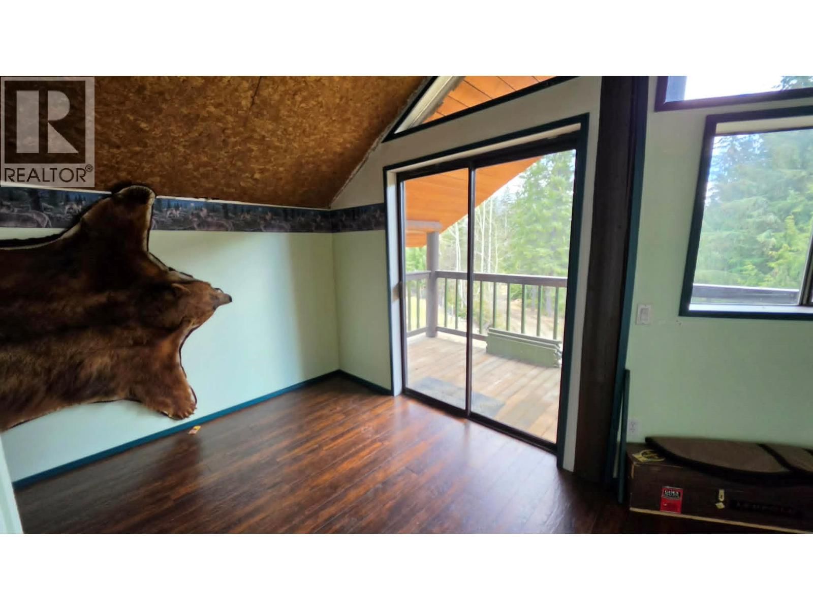 829 BOBBIE BURNS ROAD Image 19