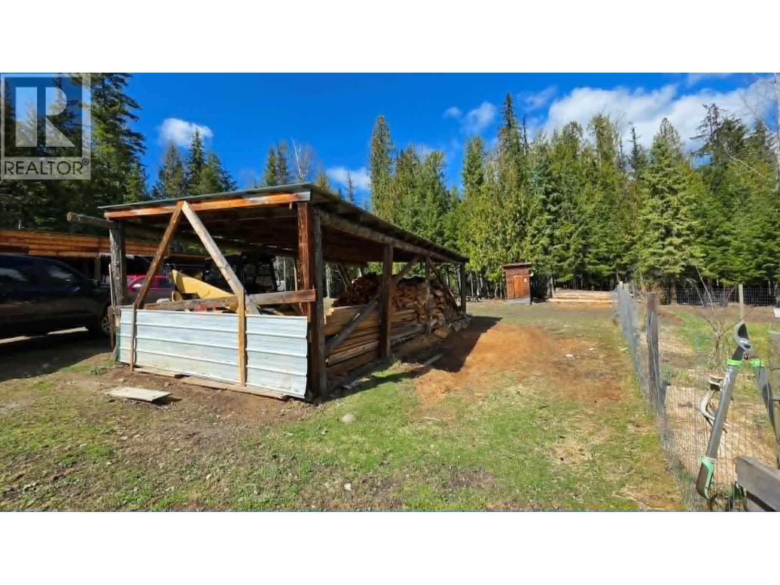 829 BOBBIE BURNS ROAD Image 31