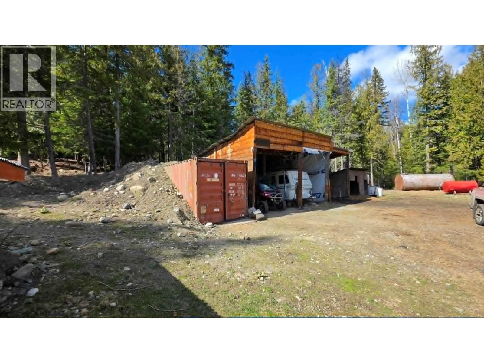 829 BOBBIE BURNS ROAD Image 42