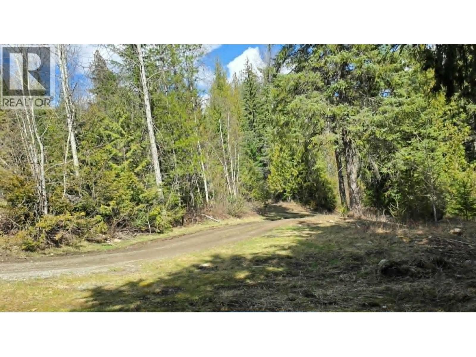 829 BOBBIE BURNS ROAD Image 45