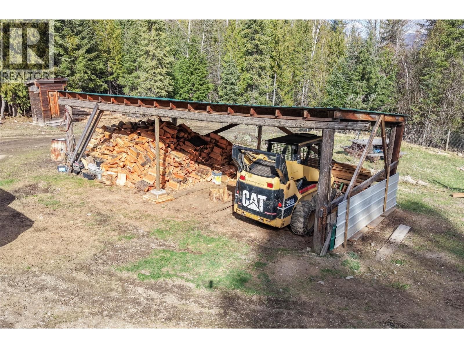 829 BOBBIE BURNS ROAD Image 56