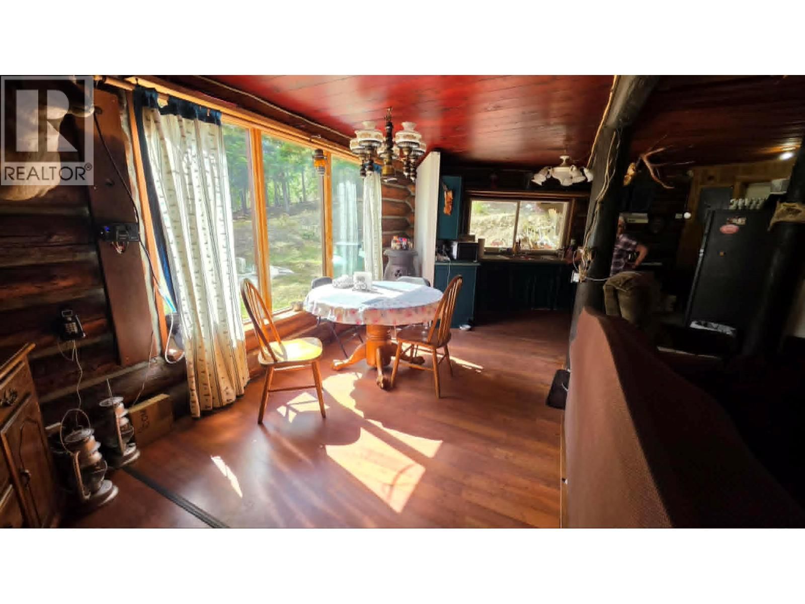 829 BOBBIE BURNS ROAD Image 6