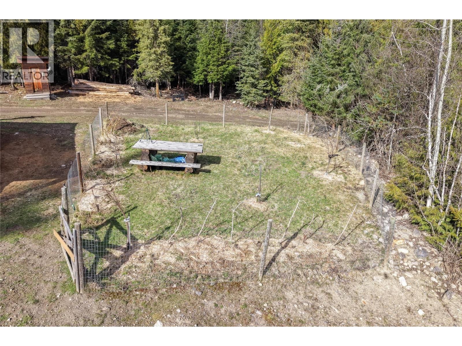 829 BOBBIE BURNS ROAD Image 60