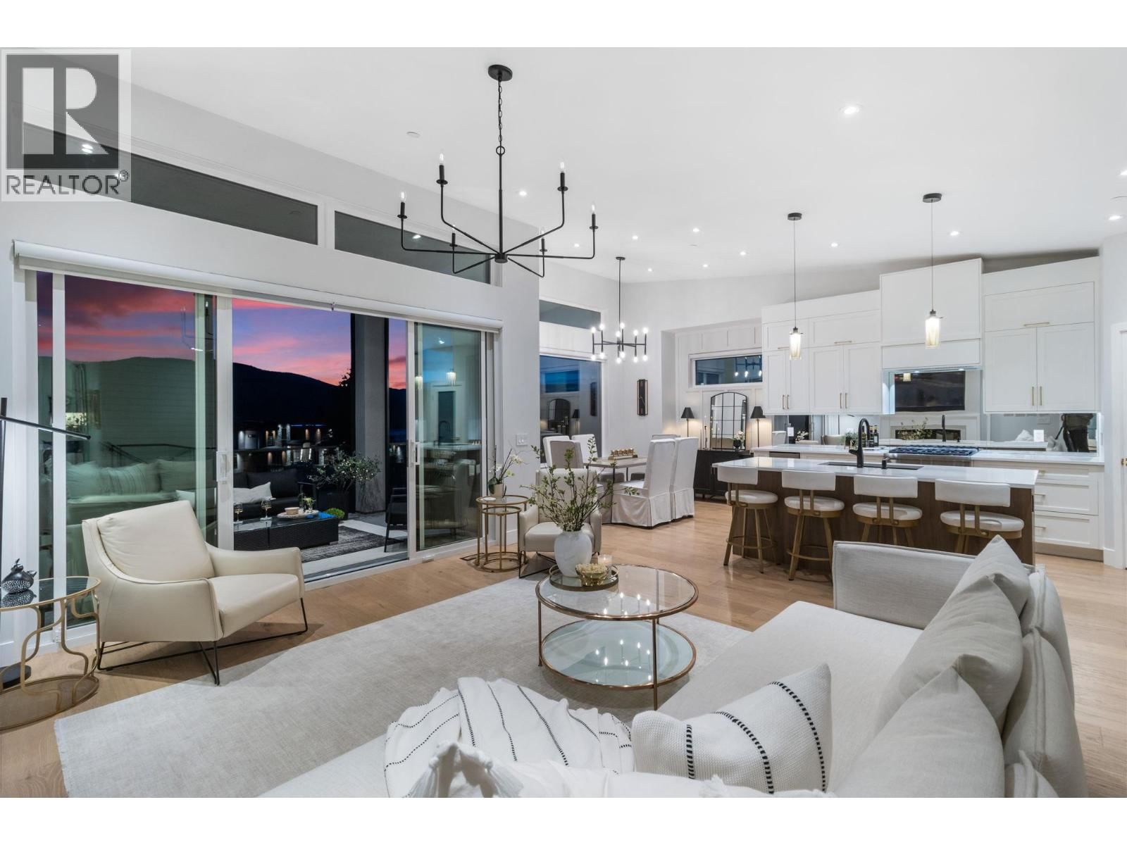 9776 CENTRESTONE CRESCENT Image 2