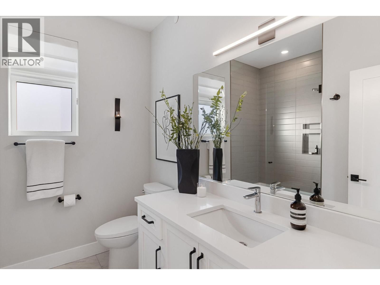 9776 CENTRESTONE CRESCENT Image 23