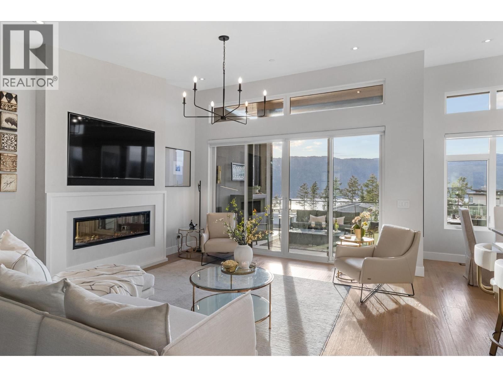 9776 CENTRESTONE CRESCENT Image 3