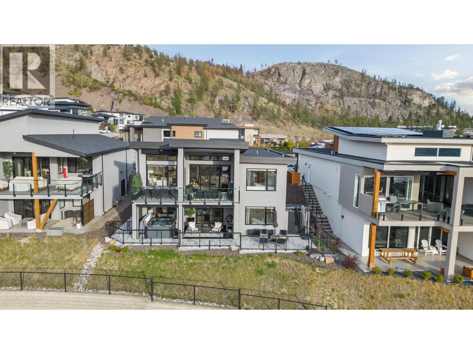 9776 CENTRESTONE CRESCENT Image 44