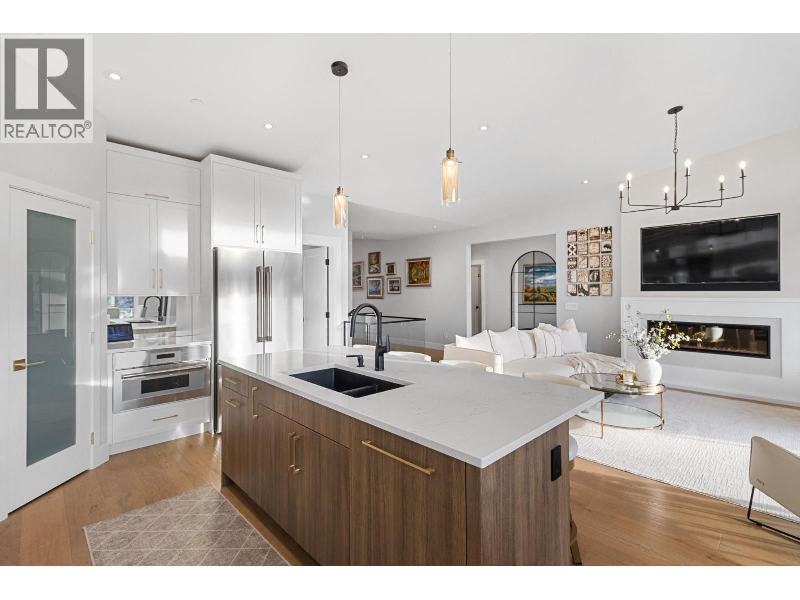 9776 CENTRESTONE CRESCENT Image 8