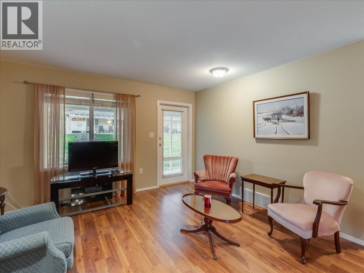 7136 WRIGHT WAY Image 10