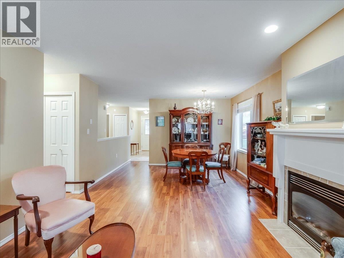 7136 WRIGHT WAY Image 12