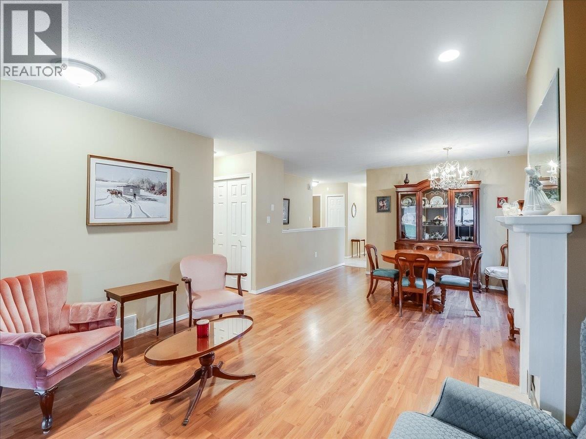 7136 WRIGHT WAY Image 13