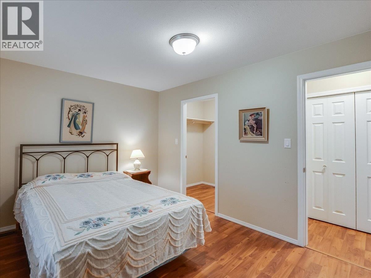 7136 WRIGHT WAY Image 16