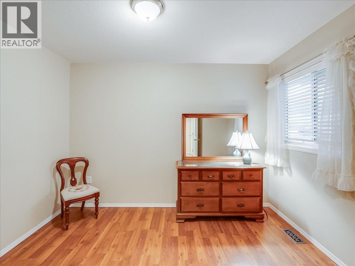 7136 WRIGHT WAY Image 21