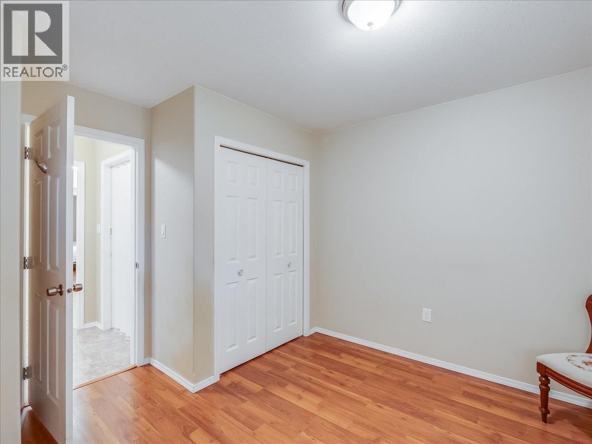 7136 WRIGHT WAY Image 22