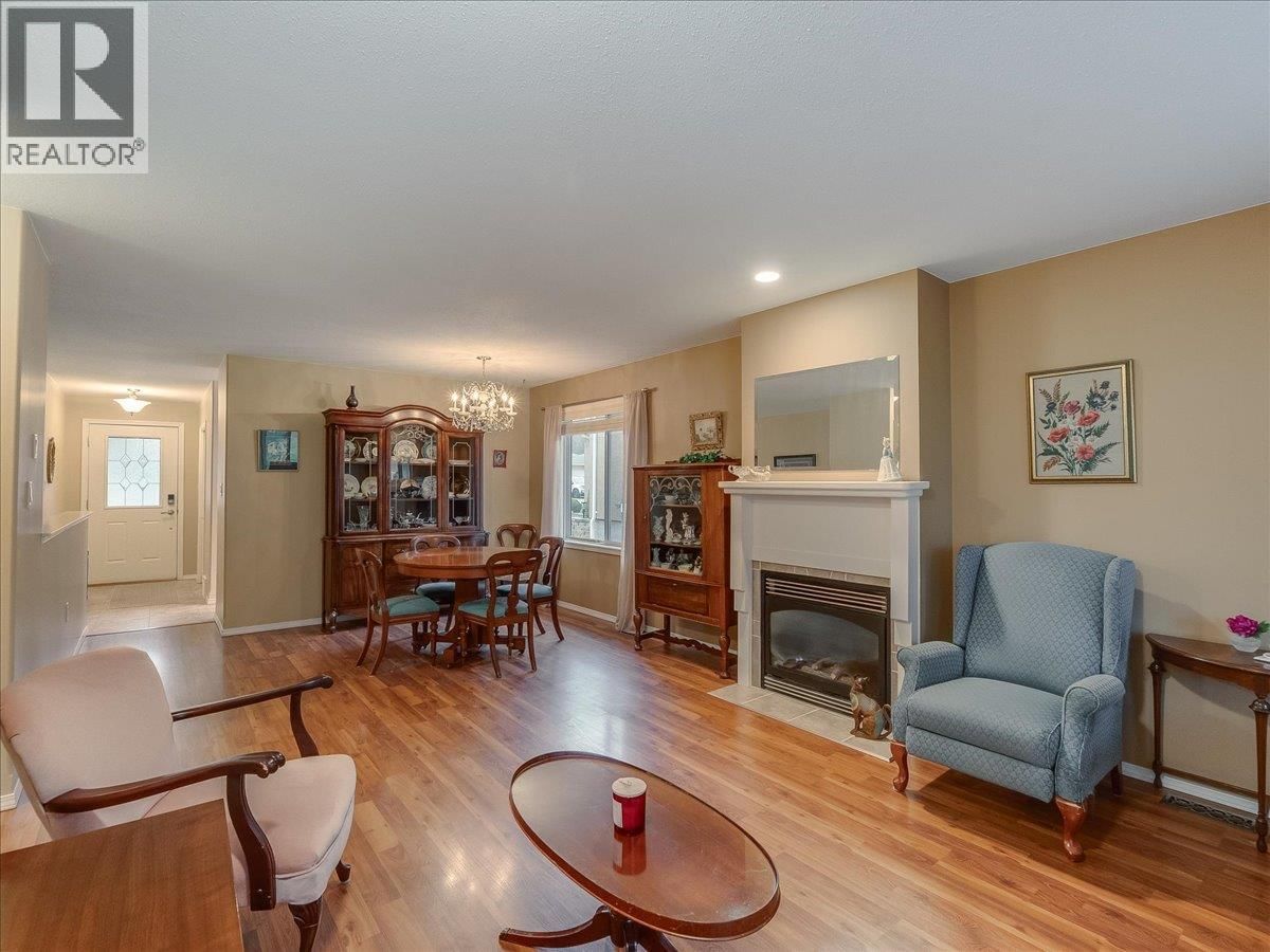 7136 WRIGHT WAY Image 9