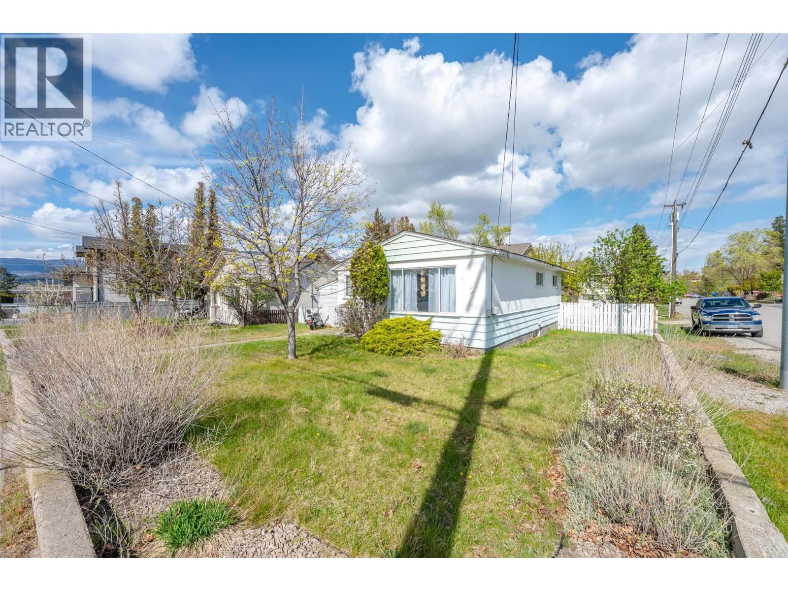 797 FORESTBROOK Drive, Penticton, British Columbia V2A 2E6