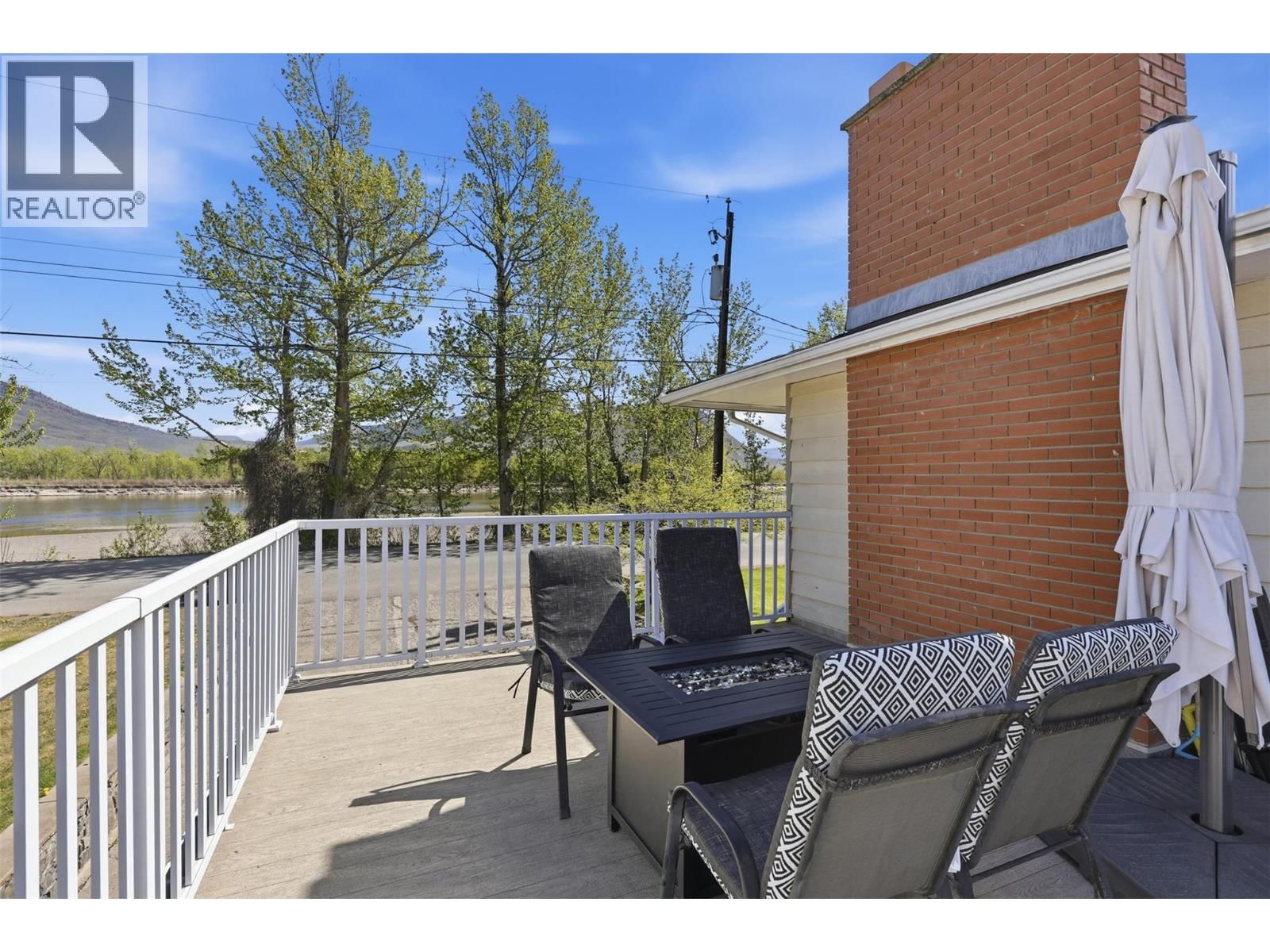 1363 SCHUBERT DRIVE Image 10