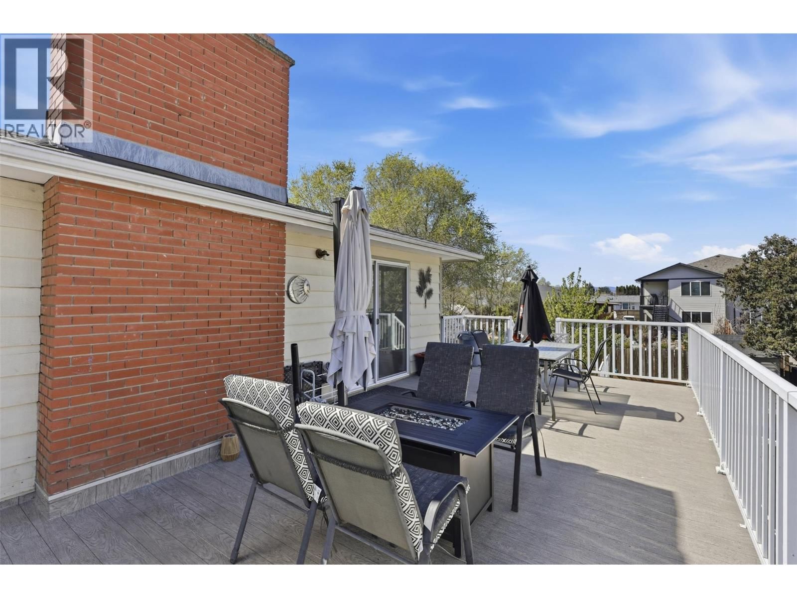 1363 SCHUBERT DRIVE Image 12