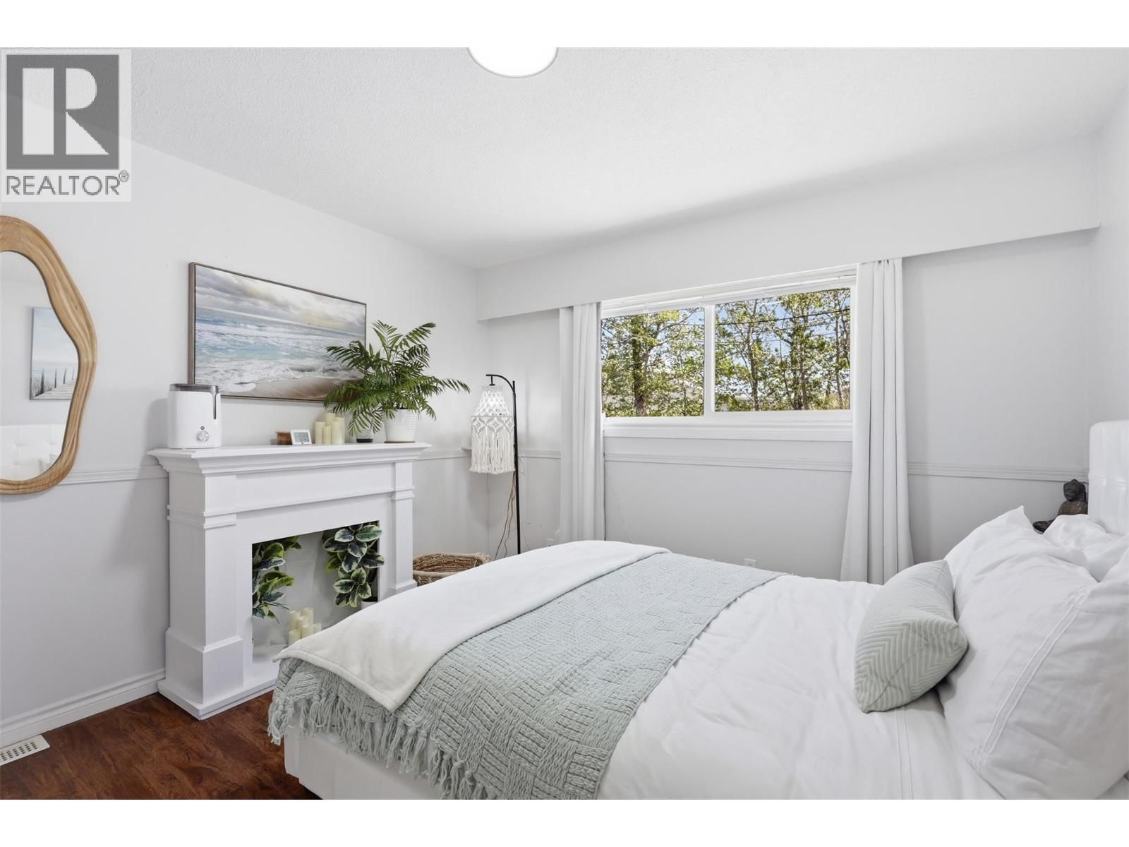 1363 SCHUBERT DRIVE Image 22