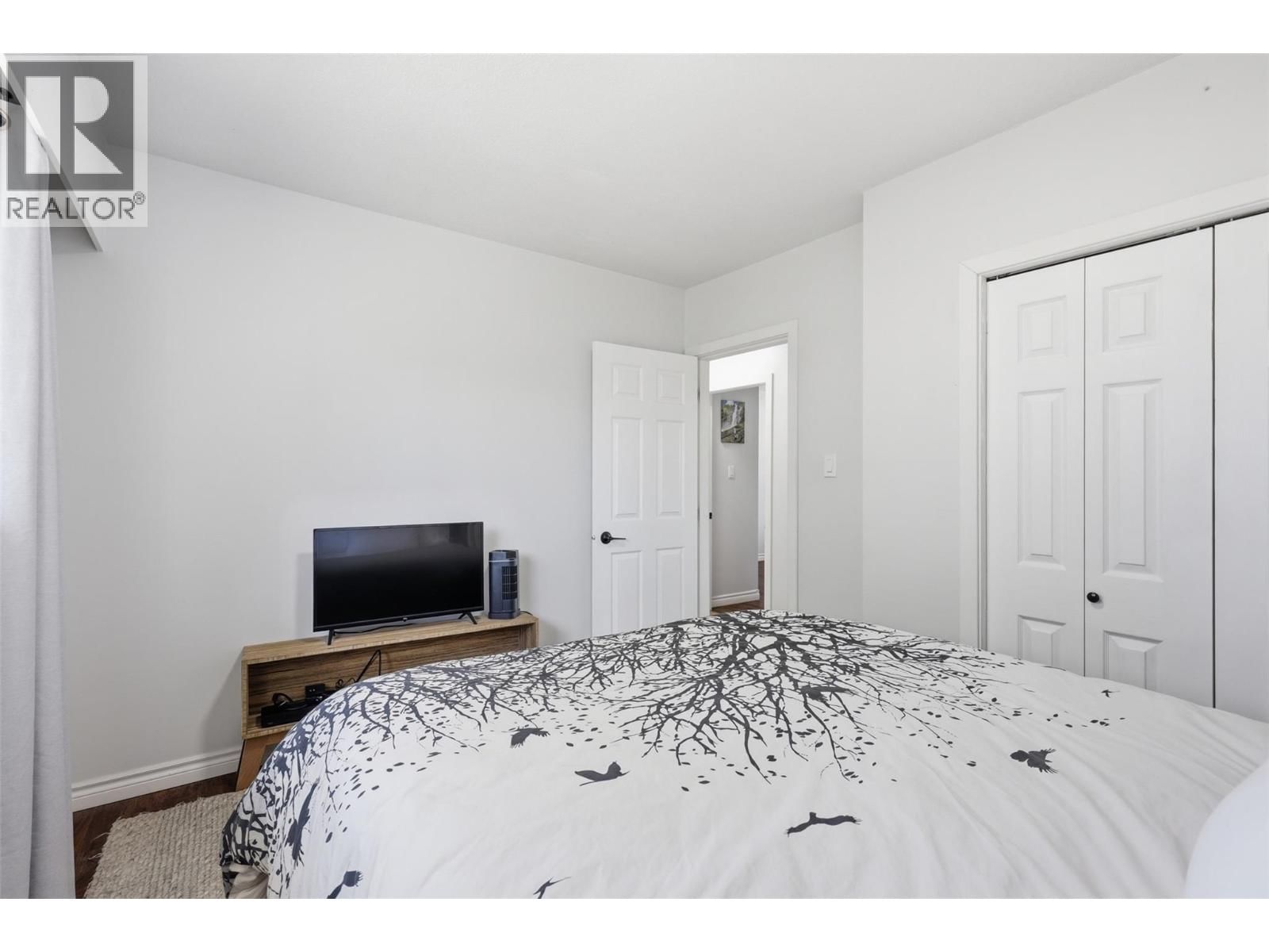 1363 SCHUBERT DRIVE Image 25