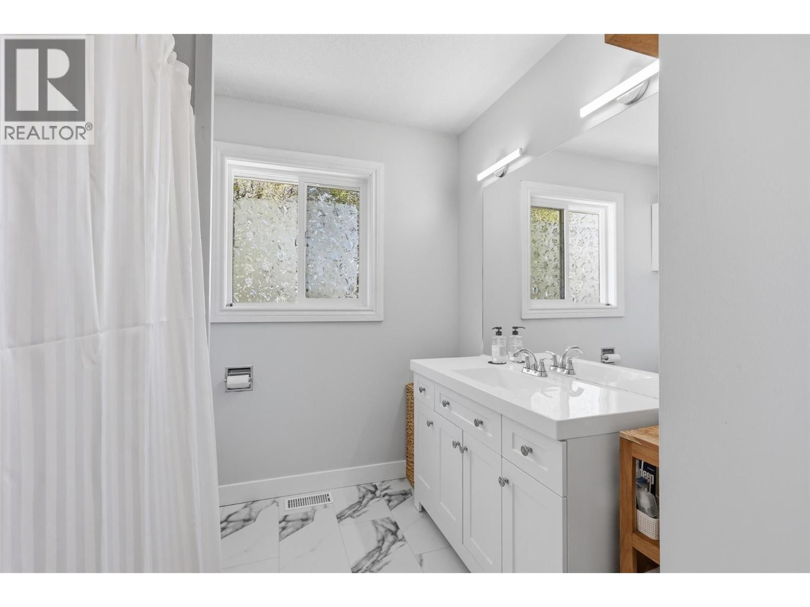 1363 SCHUBERT DRIVE Image 29