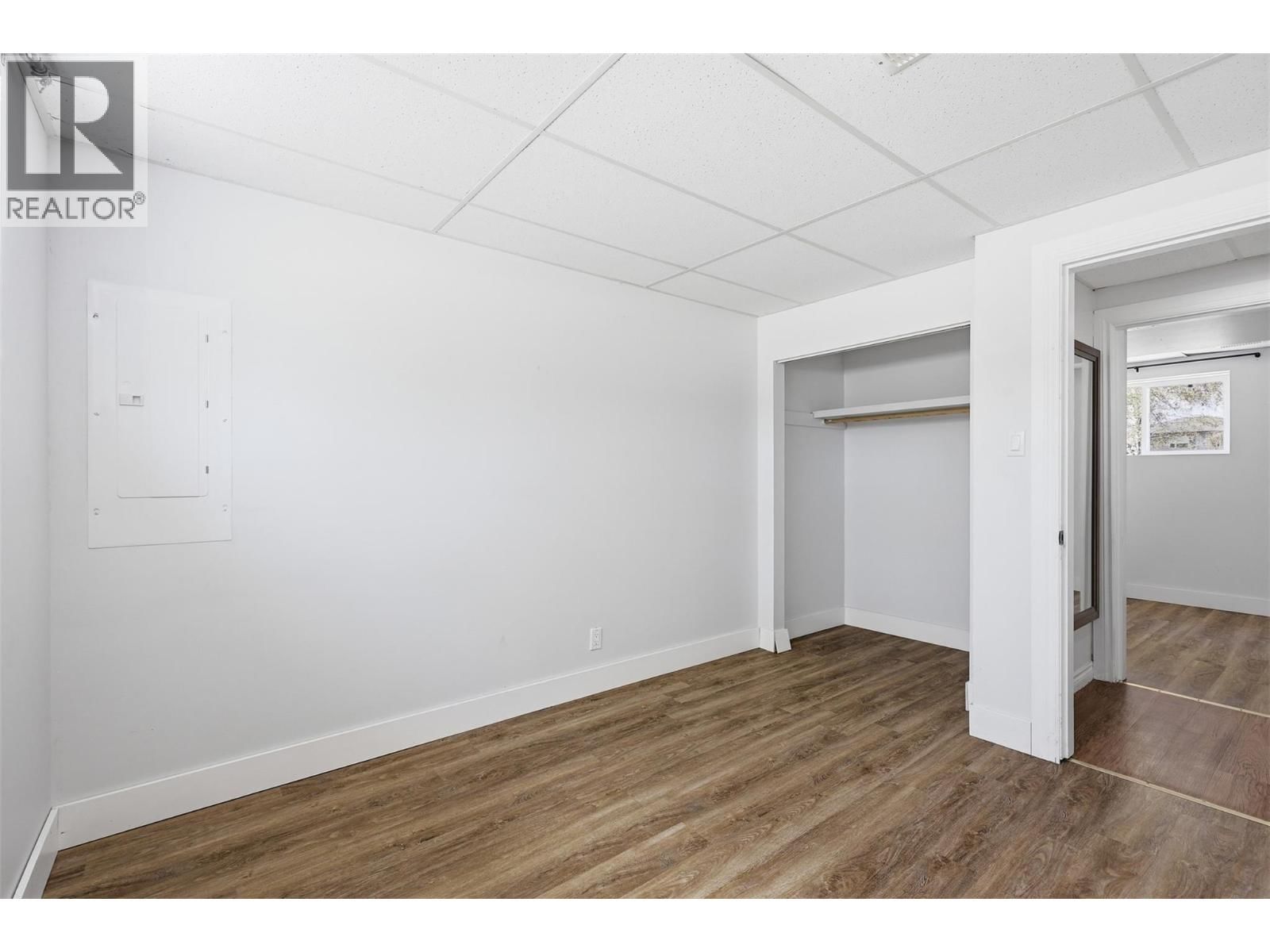 1363 SCHUBERT DRIVE Image 43