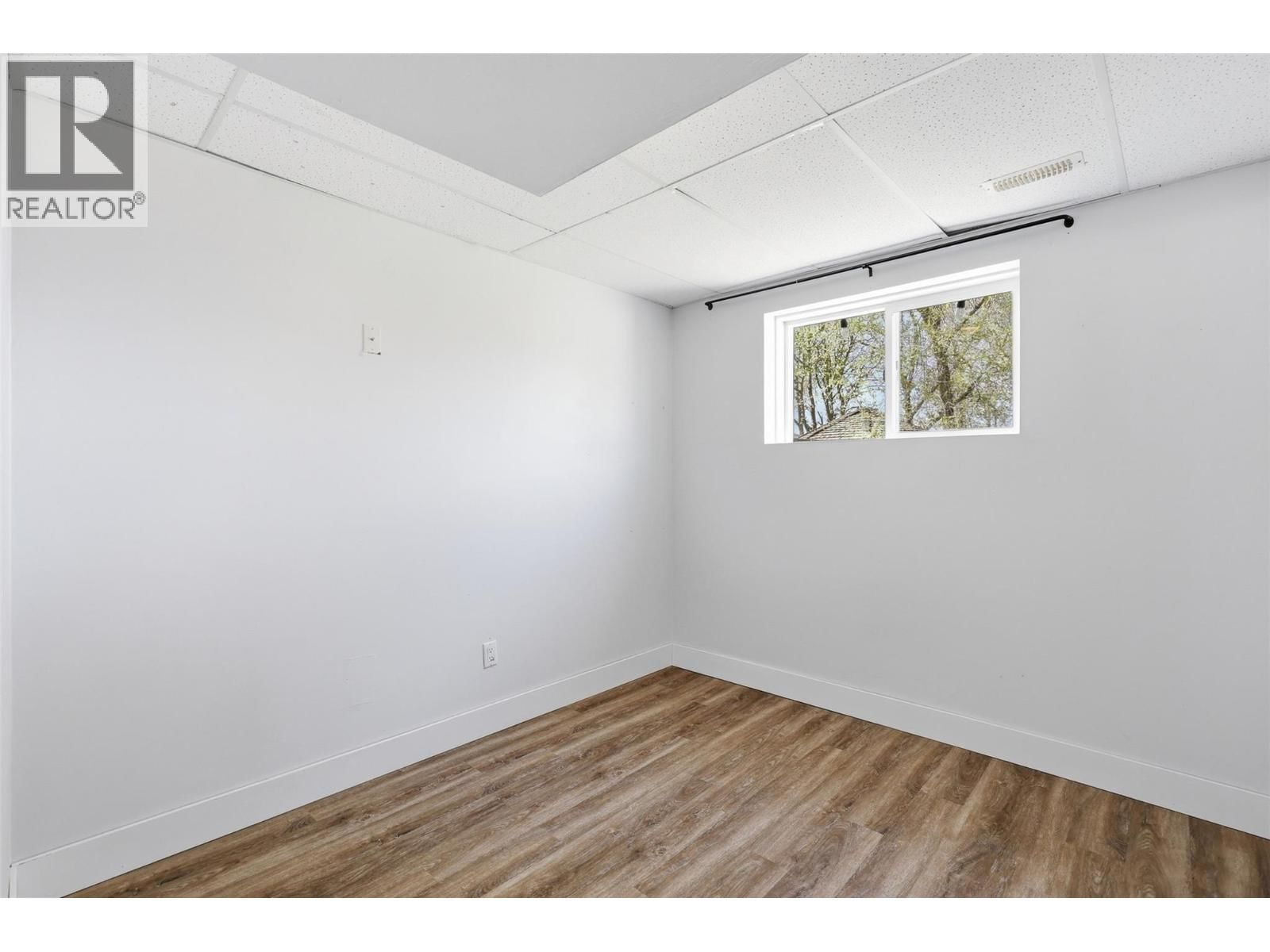 1363 SCHUBERT DRIVE Image 44