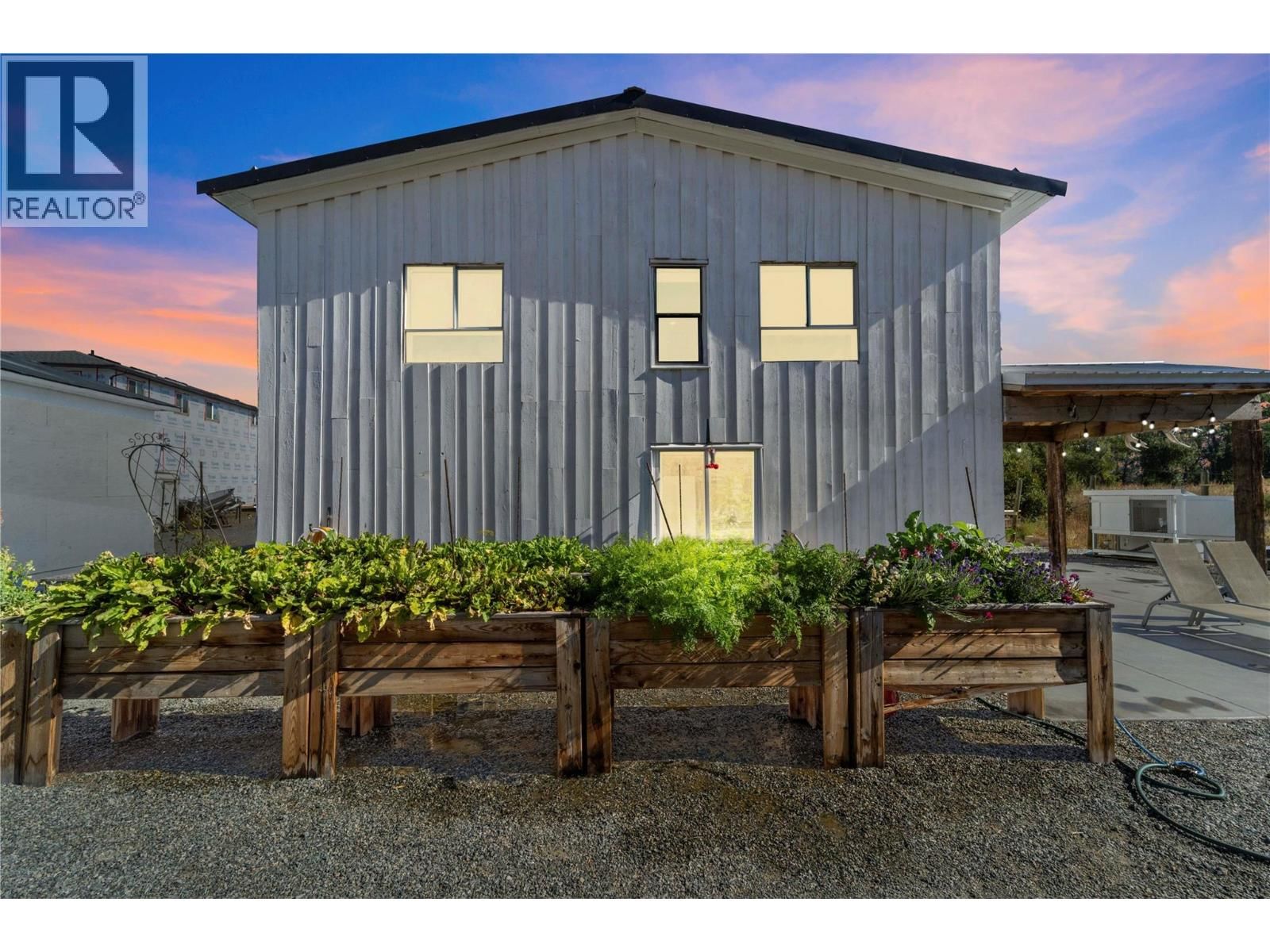 1550 WALNUT AVENUE Image 31