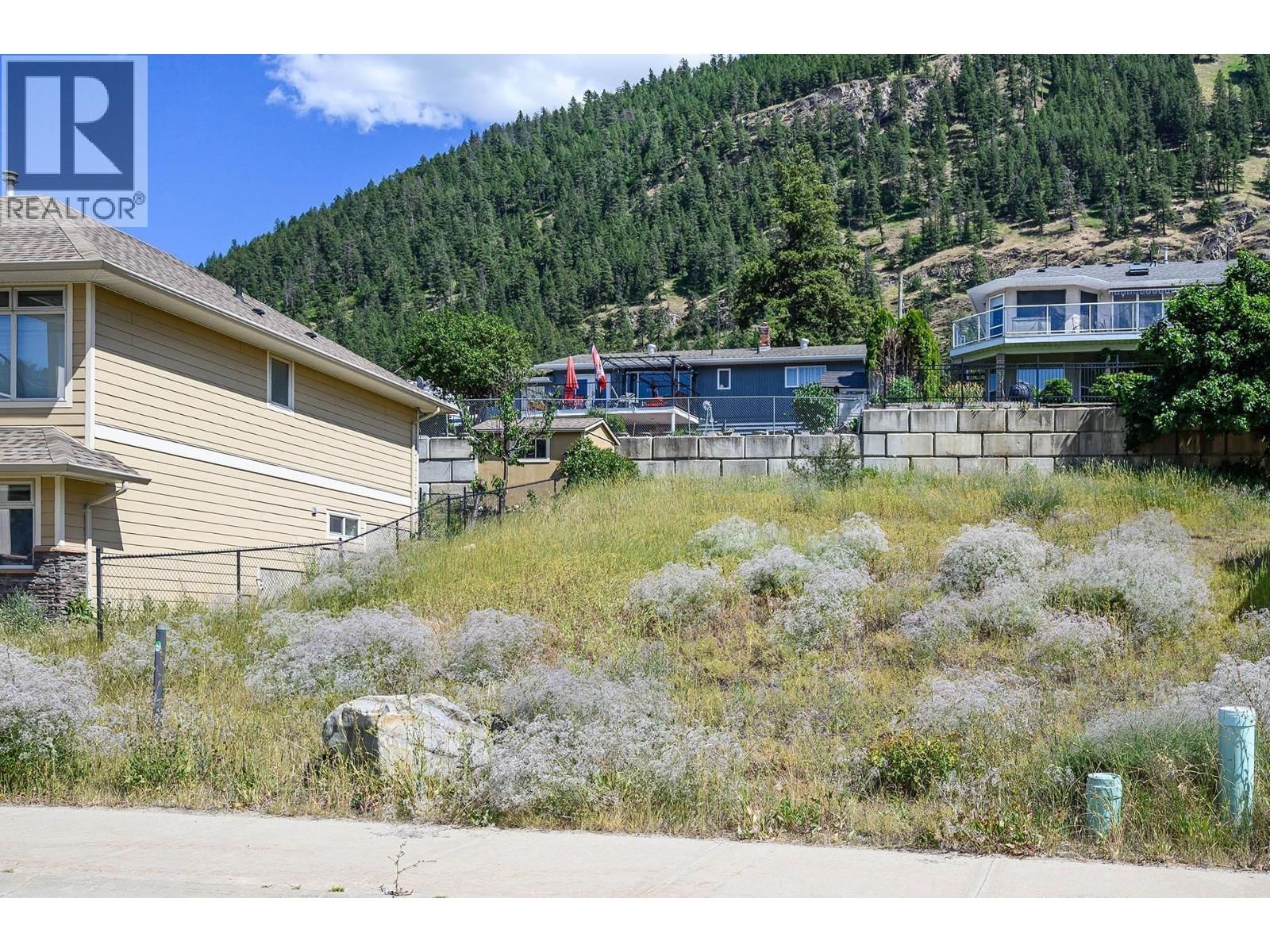 1249 MONTGOMERY PLACE Image 10