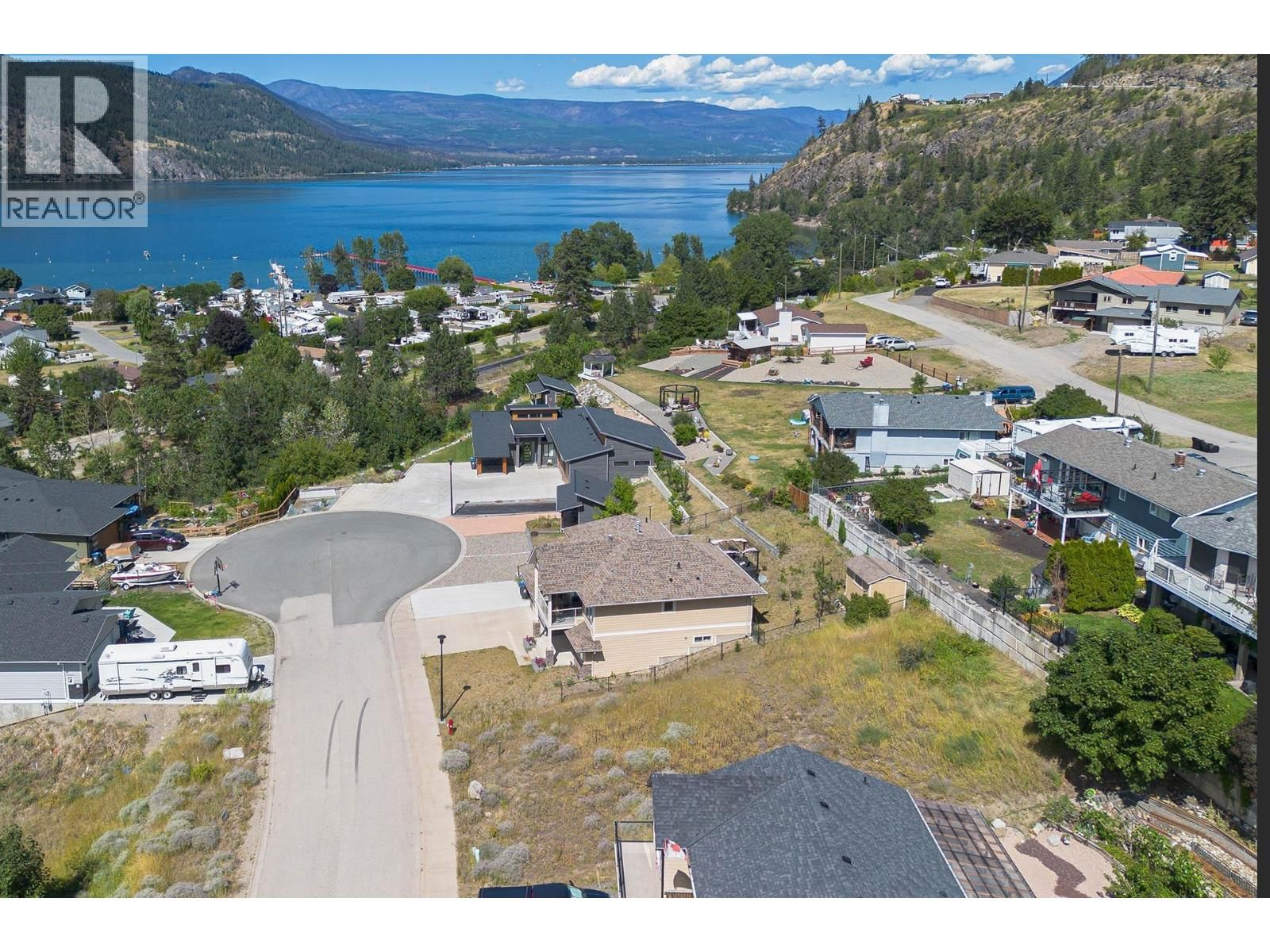 1249 MONTGOMERY PLACE Image 12