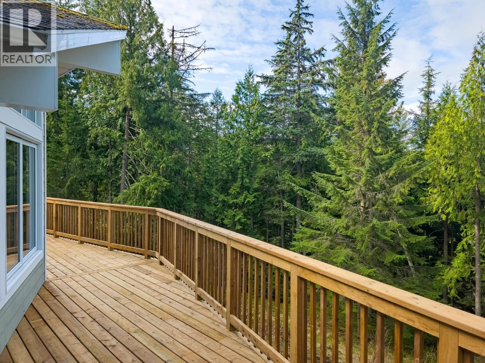 16242 SELKIRK ROAD Image 26