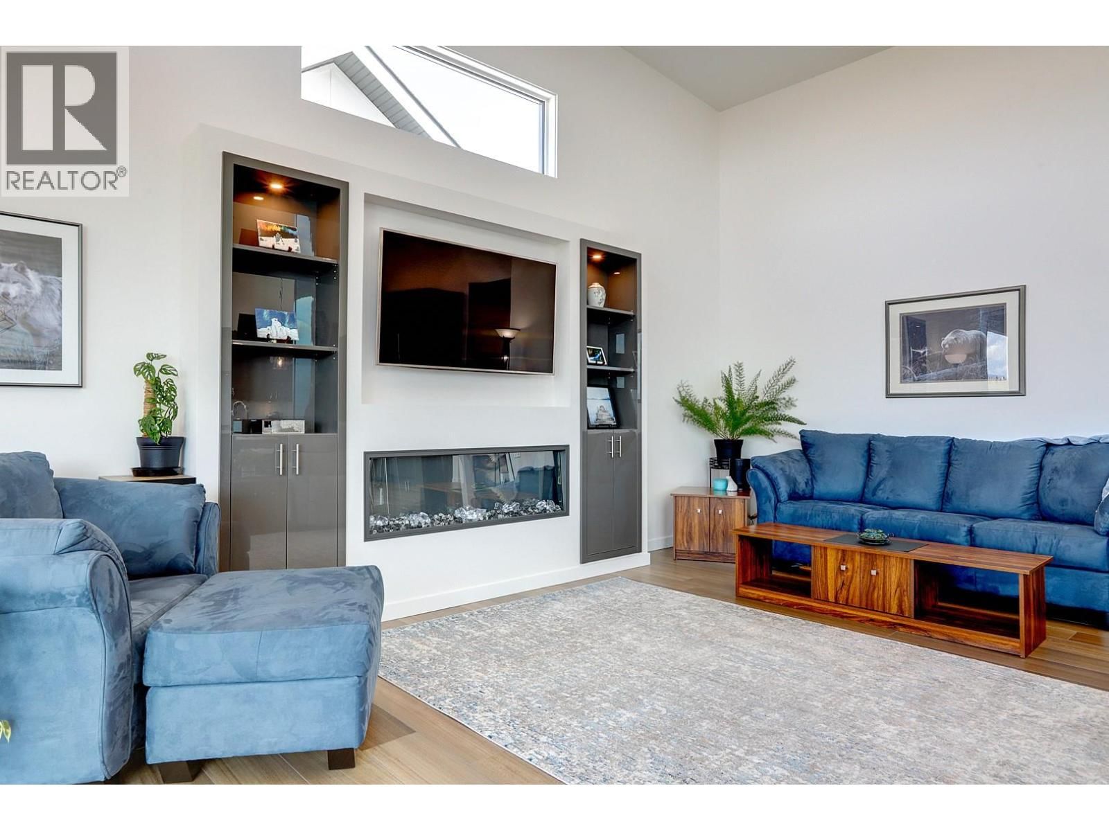 912 MT. GRIFFIN ROAD Image 17