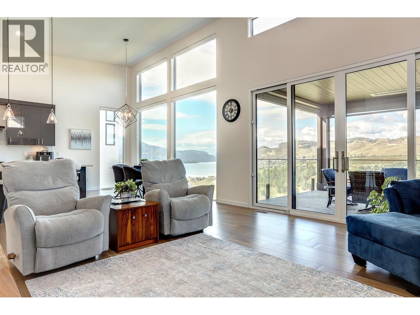 912 MT. GRIFFIN ROAD Image 18