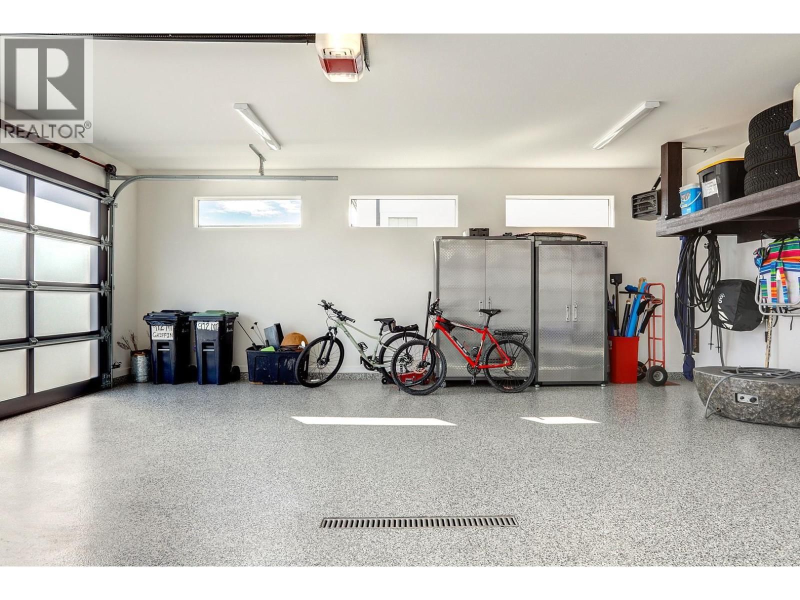 912 MT. GRIFFIN ROAD Image 34