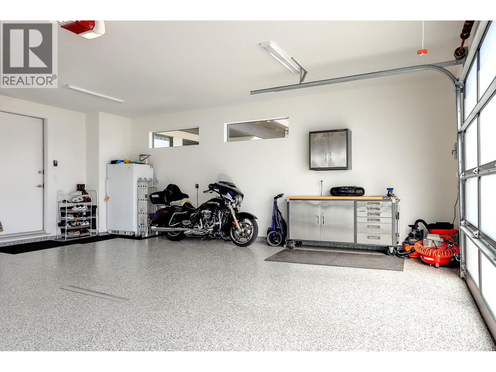 912 MT. GRIFFIN ROAD Image 35