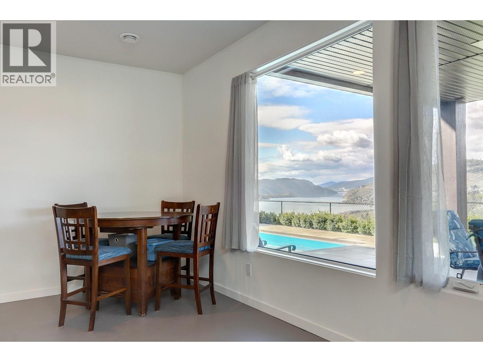 912 MT. GRIFFIN ROAD Image 37