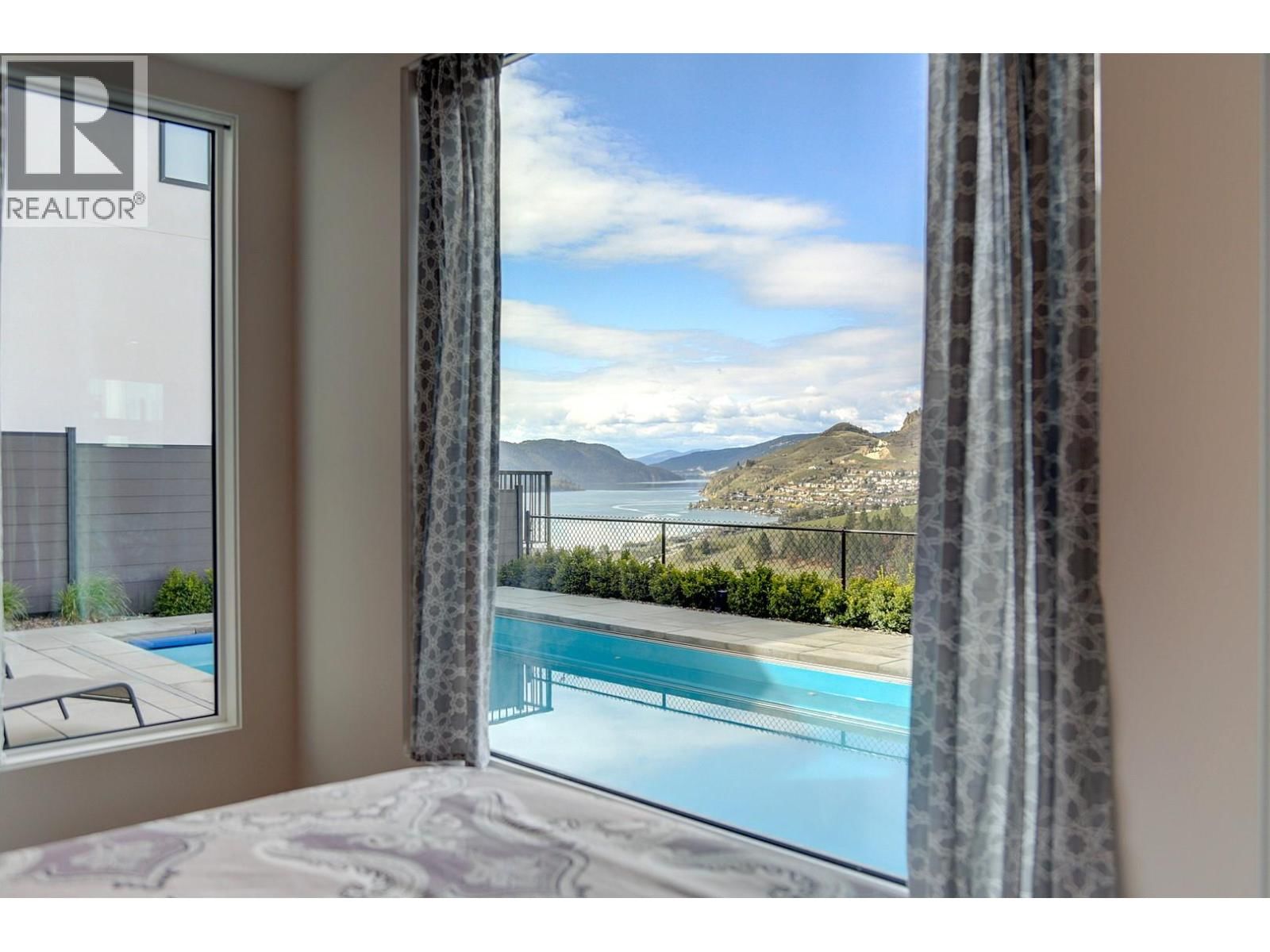 912 MT. GRIFFIN ROAD Image 44