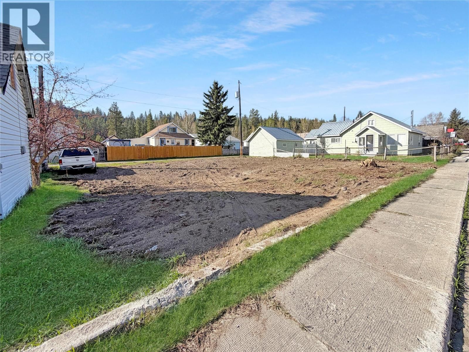 360 BURTON AVENUE Image 5