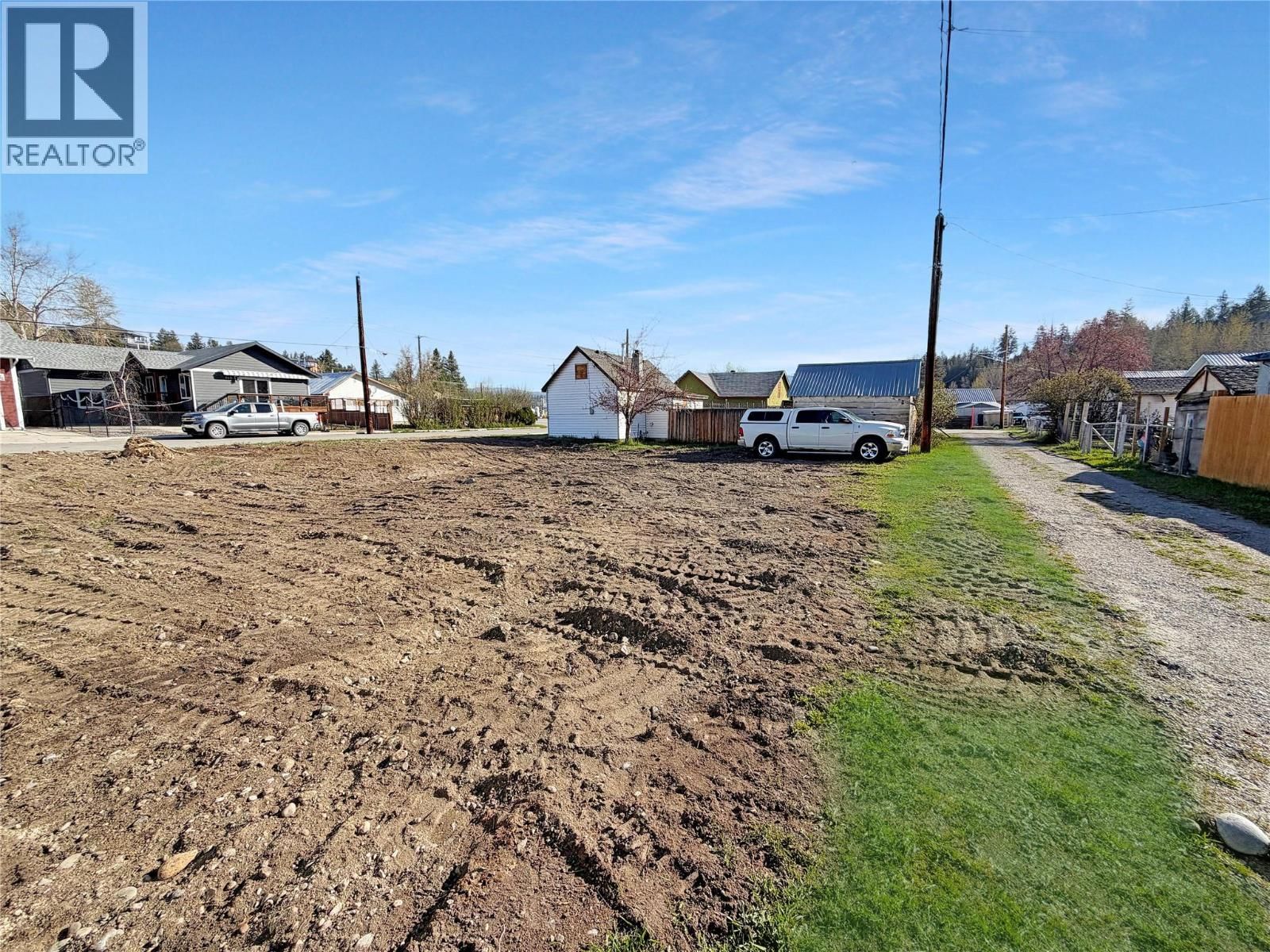 360 BURTON AVENUE Image 8