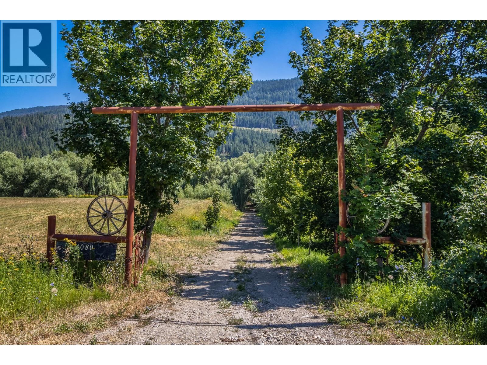 4080 50 STREET NORTHEAST Image 1