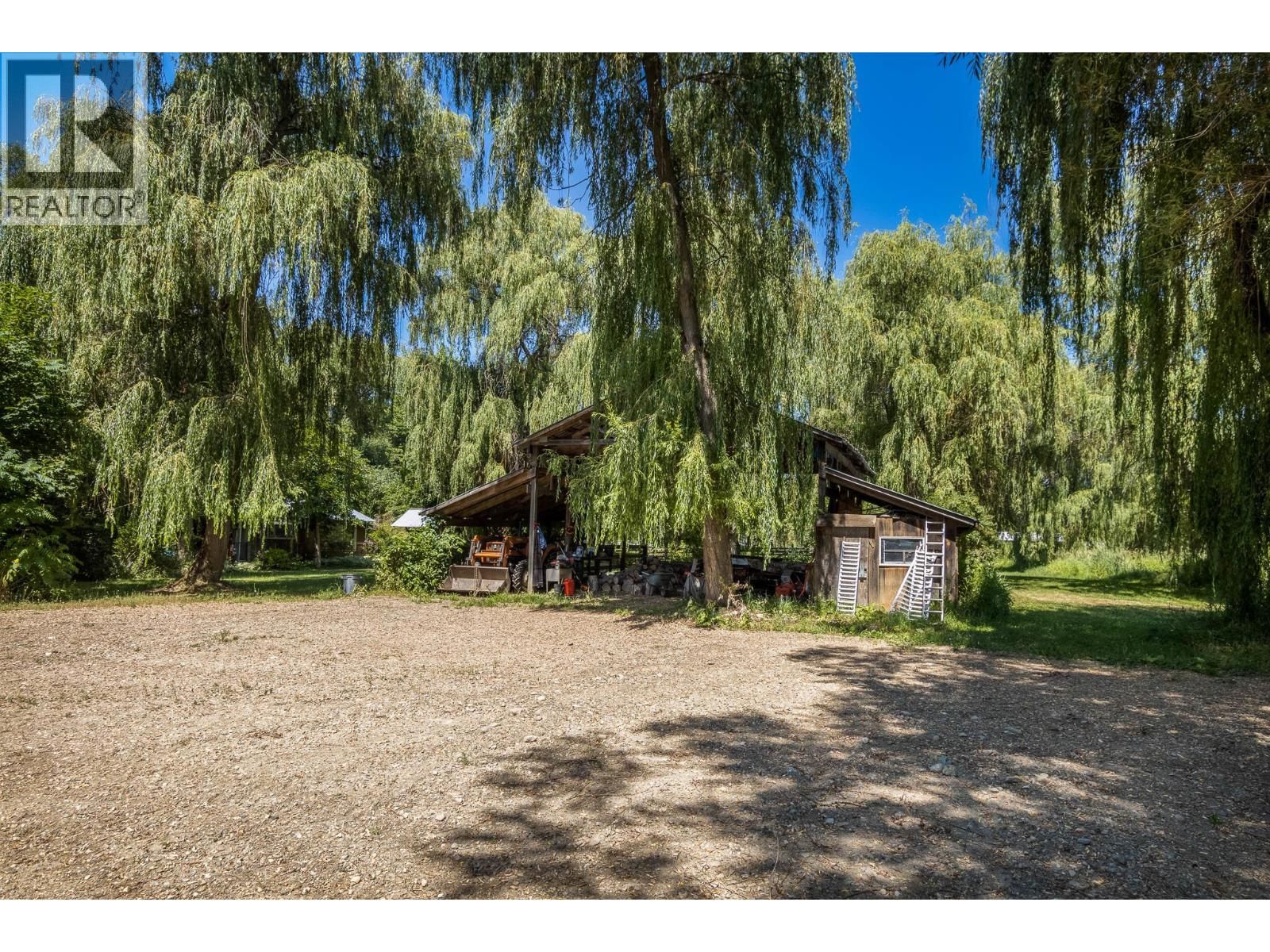 4080 50 STREET NORTHEAST Image 8